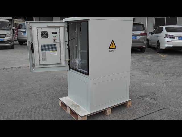 500W Air Conditioning Cabinet 16U Galvanized Steel Telecommunication Cabinet