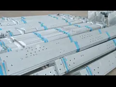 Телекоммуникации решетки башни антенны радио горячего погружения угла мобильные video