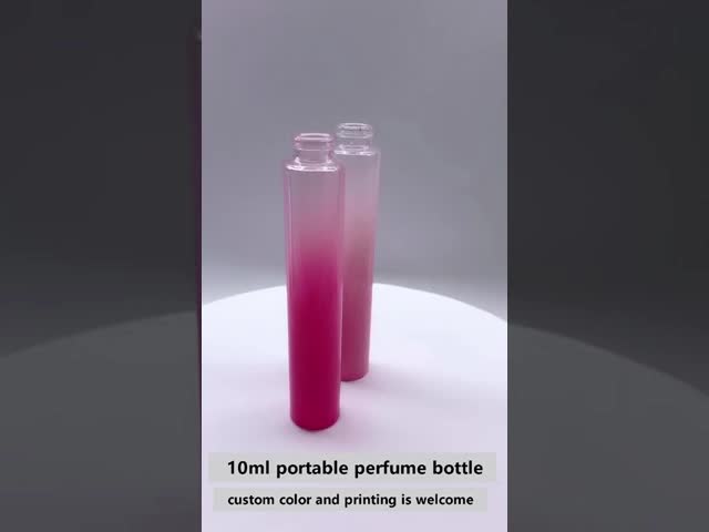 厚い噴霧器10mlが付いている底のガラス香水瓶のアルミニウム スプレーヤー