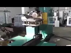 Сварочный аппарат шва танка раковины воды топливного бака автомобиля для свертывать рифленую стену ребер video