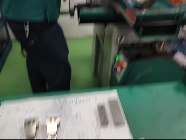 Горячий бегун медицинский умирает пунш прикалывает универсальный допуск 0.01mm видео