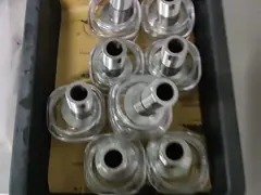 Практически впрыска M315 отлила части в форму, стальной инжекционный метод литья ядра video