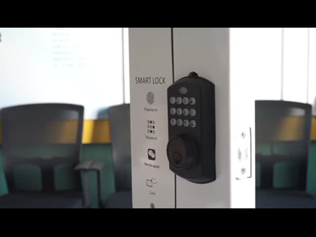 スマートなDeadboltのドア ロックのWifi Tuya APPパスワード キーの木のドア