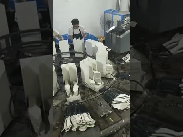 Rotary Plastic Moulding Footwear Making Machine , Shoe Sole Moulding Machine