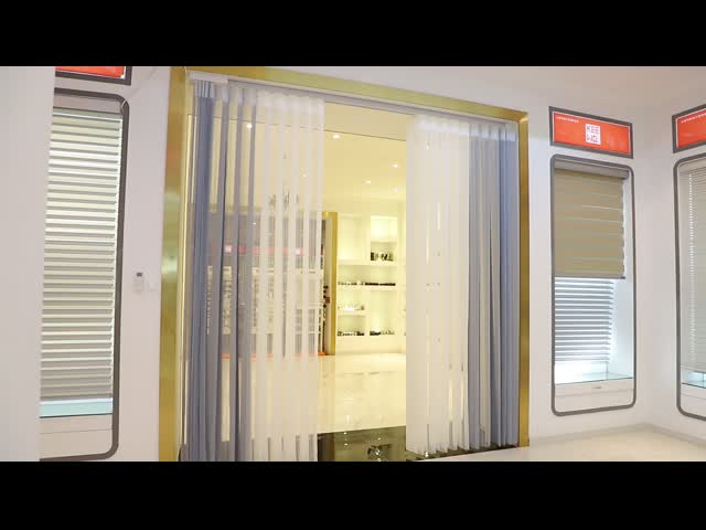 調節可能で適用範囲が広い縦のブラインドのカーテンはホテルのための送信をつける