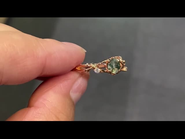 葉は925純銀製の中心の石の花嫁のMossagateの婚約指輪を形づける