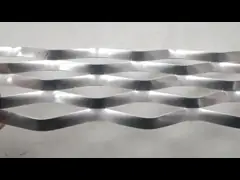 অ্যানোডাইজিং 2 মিমি থেকে 100 মিমি অ্যালুমিনিয়াম ডায়মন্ড মেশ খোলার জায়গা 10% -80%