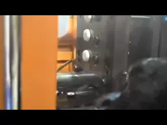 Молчаливые гибкие вращая медицинские колеса рицинуса не смещают для пола video