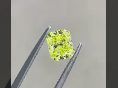 HPHTの豪華で鮮やかで黄色いダイヤモンドの人は放射切口2.09ct IGIを証明した作った