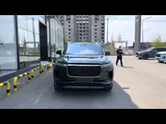 220km/h Plug In Hybrid SUV 700Km Range Four Screens Six Seater Electric Car