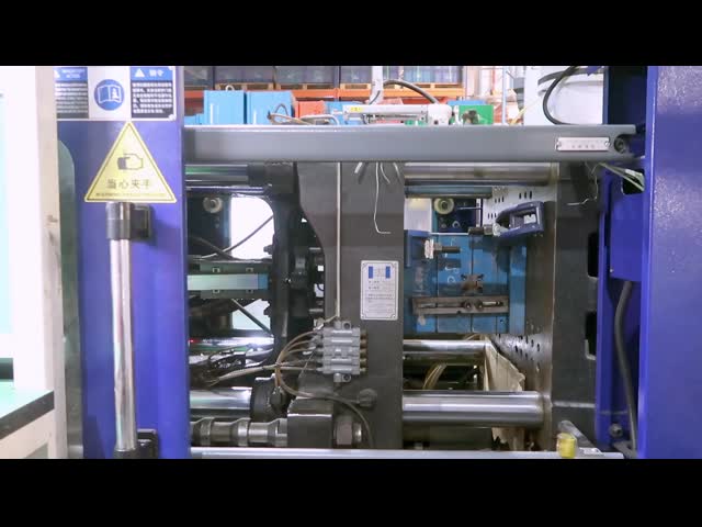 インジェクション 鋳造 自動車 格子 塗装 組装 付いた PP PC PS PA コンポジット CFRP GFRP