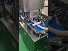 Cadena de producción de la pasta de hojaldre de la pequeña empresa que moldea formando la máquina 3000 del rollo de pan a 4000pcs/H video