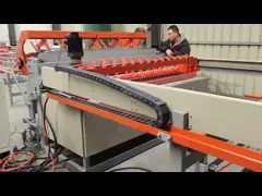 Сварочный аппарат ячеистой сети космоса 50-200mm перекрестного провода сетки конструкции video