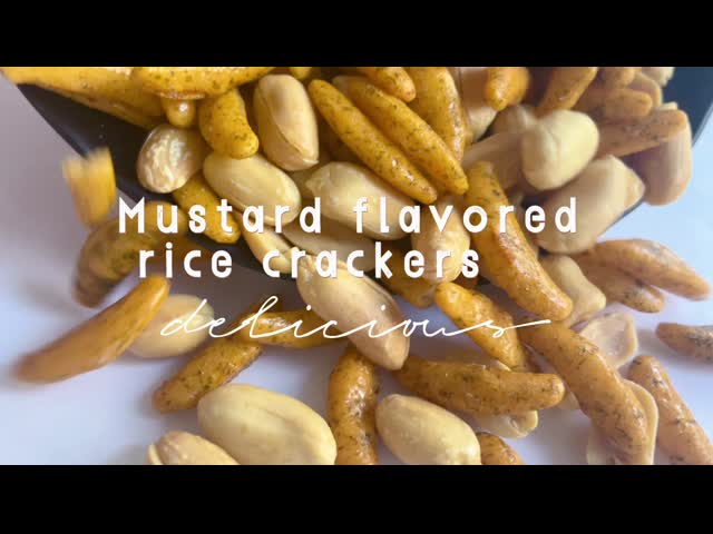 Crescent Shape Japanese Rice Crackers Puffed Seaweed Rice Cracker