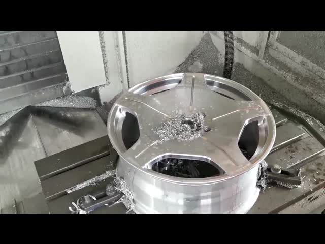 Изготовленная на заказ щетка 1-Piece выковала оправы автомобиля для автомобиля сплава Порше 911 Carrera снабжает ободком 5x130 видео