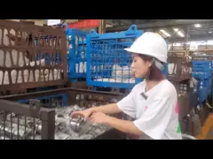 LGMC로부터 무성하게 나는 롤러부