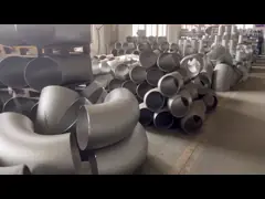 Штуцер трубы томительно-тягучего утюга Iso 49 американского стандарта уменьшая окунутое горячее локтя гальванизированный video