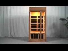 Человек кабины 2 сауны длинноволновой части инфракрасной области домашнего волокна углерода древесины Hemlock нагревая video