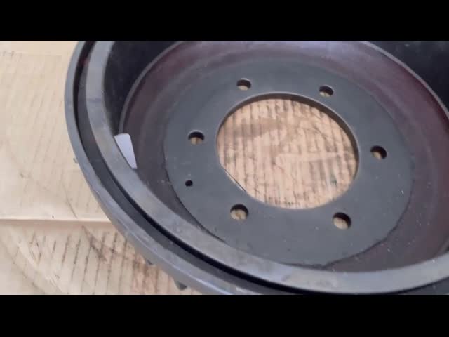 300mm Inner Diameter Brake Drum For ISUZU NKR Front Axle 8943350292 8943350290 Groove Around video