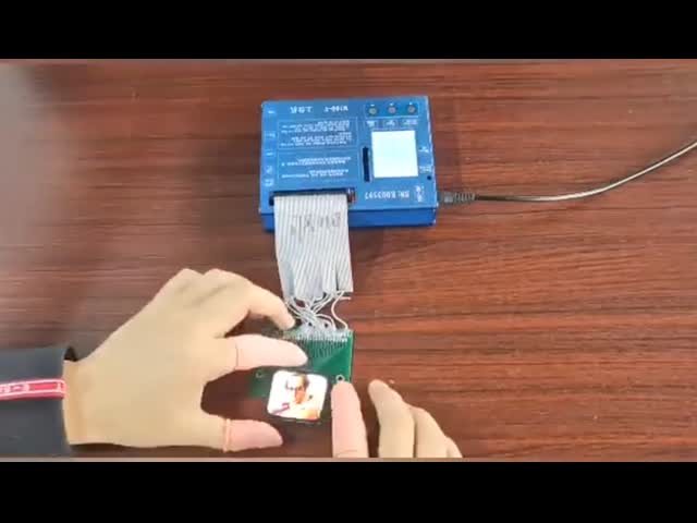 178-дюймовый AMOLED дисплейный модуль, разрешение 350cd/M2 368x448, интерфейс QSPI с сенсорным экраном