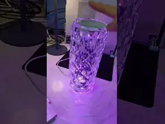 Розовая батарея RGB привелась в действие настольную лампу 3.7V 1200mA младенца с дистанционным управлением video