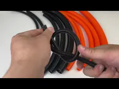 Носка масла устойчивая гофрировала проводку автомобиля спирального корабля автомобиля трубы гибкую video