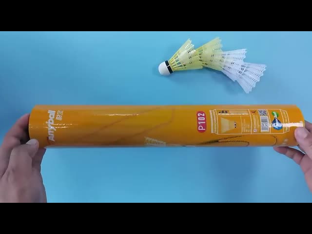 エヴァ繊維のコルクのバドミントン プラスチックShuttlecock 12パックの黄色く白い色