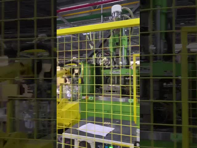 EVA Vertical Injection Moulding Machine 550 Tons 6000 Grams Cap Molding Machine