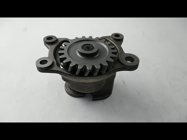 コマツのディーゼル機関の部品のために適した6D125 PC400-3エンジン オイル ポンプ6150-51-1004