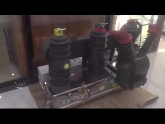 630A Powerful Electrical Sectionalizer Intelligent Stainless Steel Manual/Automatic Vacuum Circuit Breaker