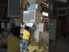 Передвижные зерна кладя стойку в мешки машины вверх по машине упаковки 4kw мешка молнии video