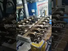 Гидравлическая вулканизирующая горячая прессовая резиновая силиконовая машина для изготовления автозапчастей video