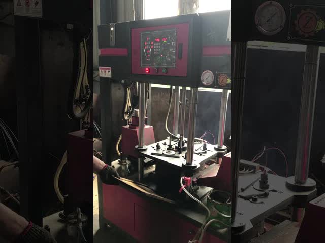 自動操作砂コア製造機械 12kw ステンレス鋼部品鋳造