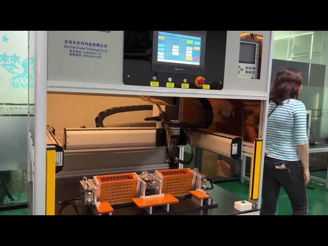 ニッケル シートが付いているリチウム自動電池スポット溶接機 26650