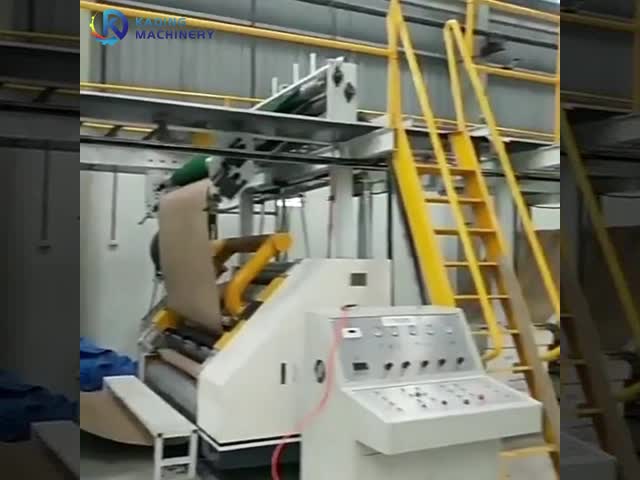 Linha de alta velocidade da corrugação com a máquina do empilhador para 3/5/7 dobras de cartão ondulado