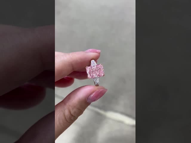 18k 白金 合成 ダイヤモンド リング 大サイズ 4.31ct 華やかなピンク 輝く切断ダイヤモンド