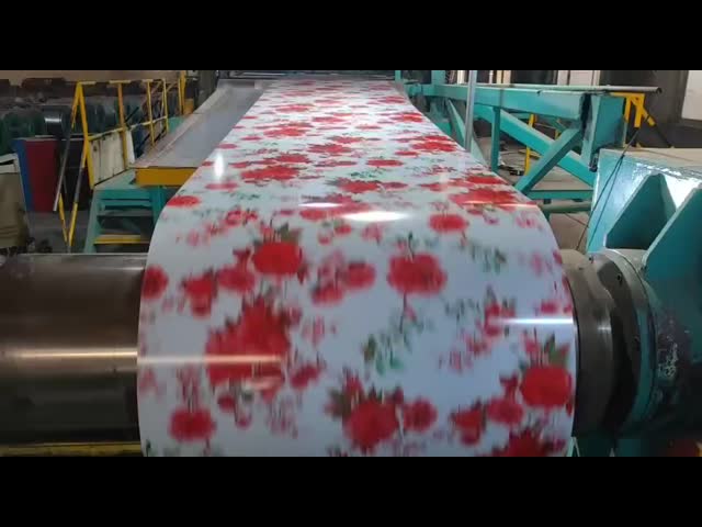 S350GD S550GD S220GD Código de cor 9009 PPGI bobina de aço brilhante tratamento antirruído RAL rolos de aço telhado de vedação completa