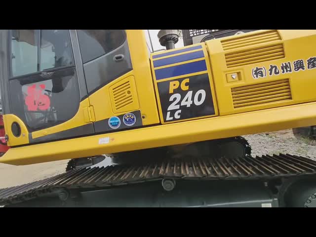 Excavadora Komatsu PC240 usada, SAA6D107E-125kW Potência nominal do motor, 6930mm Profundidade máxima de escavação