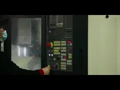 Поверните на шарнирах и зажмите гидравлический цилиндр с 90° и углы 180° для располагать и зажимать с прикрепленными фланцом и болтом video