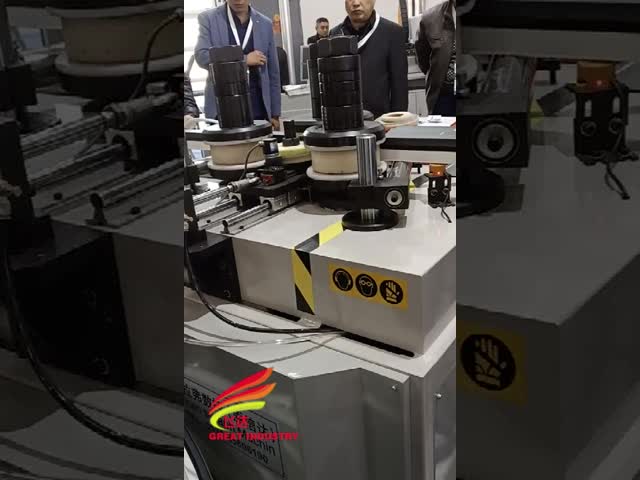 アルミアーチ CNC 曲がり機械 5.8Kw 特殊形状の4軸定位システム