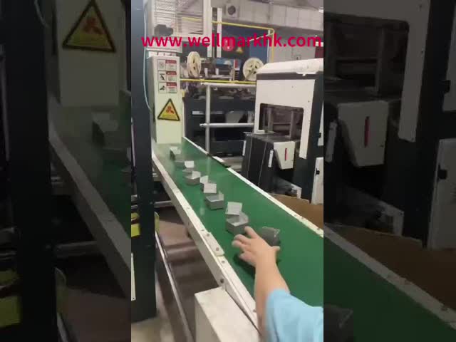 機械を挿入する機械/宝石箱のリボンを貼る引出し箱のリボン