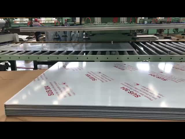 Мягкие горячо прокатаные стальные пластины SS304 / 304L 6 мм THK Hairline Finished