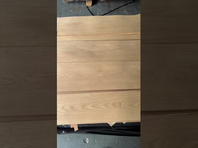 Естественное американское ясно листов облицовки белого дуба/крона отрезали для переклейки видео