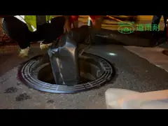 Διπλοί ανεμιστήρες υπηρεσιών υπεριώδους UV CIPP εξοπλισμού που επεκτείνουν το σκάφος της γραμμής κατά τη διάρκεια Trenchless