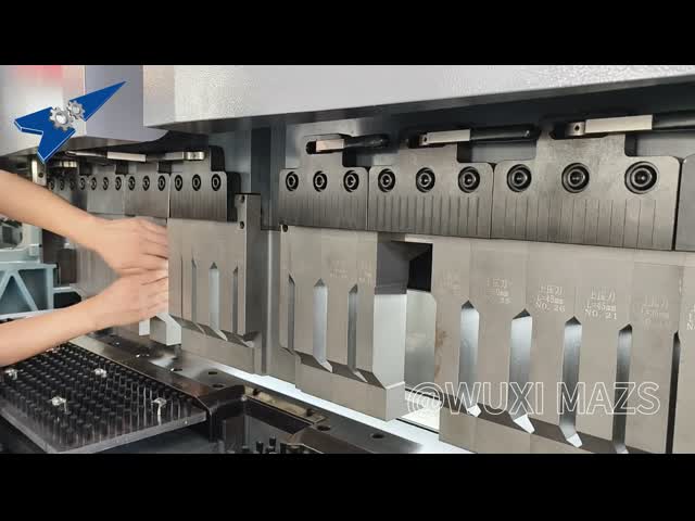 Máquina de dobragem CNC de 3200 x 1500 mm 50dB Máquina de dobragem CNC de 170 mm