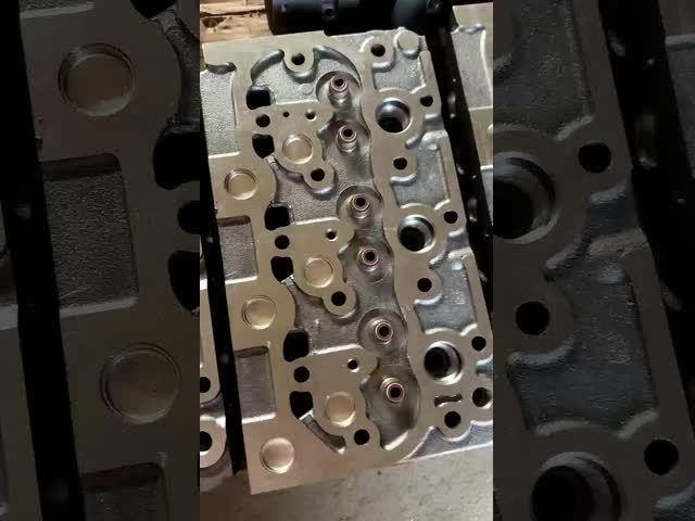 Casting Iron Kubota Cylinder Head Assy / Truck Spare Parts D1402