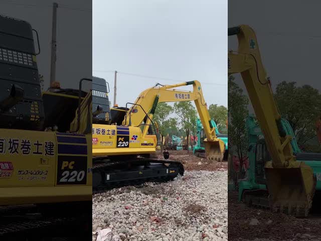 Использованный экскаватор Komatsu PC 210 Рабочая масса 21200 кг 10 м Высота копания видео