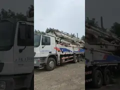 В 2011 году Zoomlion Mercedes Benz Шасси 47 M Бетонный насос 5 цилиндров 5 мачт video