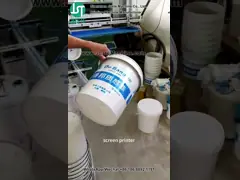 Printer layar melengkung Mencetak Logo Untuk Ember Plastik (5)