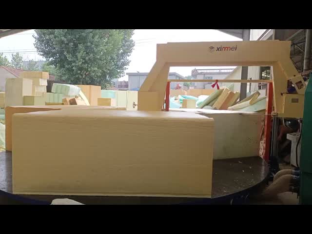 Точная горизонтальная карусельная пена режущая машина плоская пена режущая машина видео